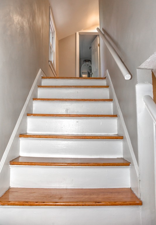 179 Corona Street Springfield, MA 01104 - Photo 16 of 29
