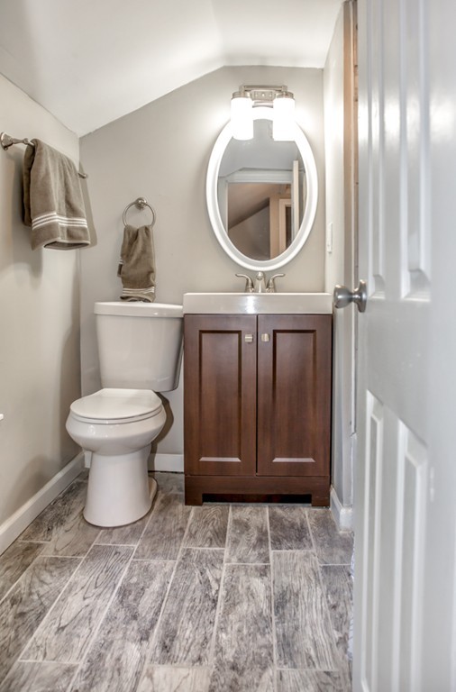 179 Corona Street Springfield, MA 01104 - Photo 17 of 29