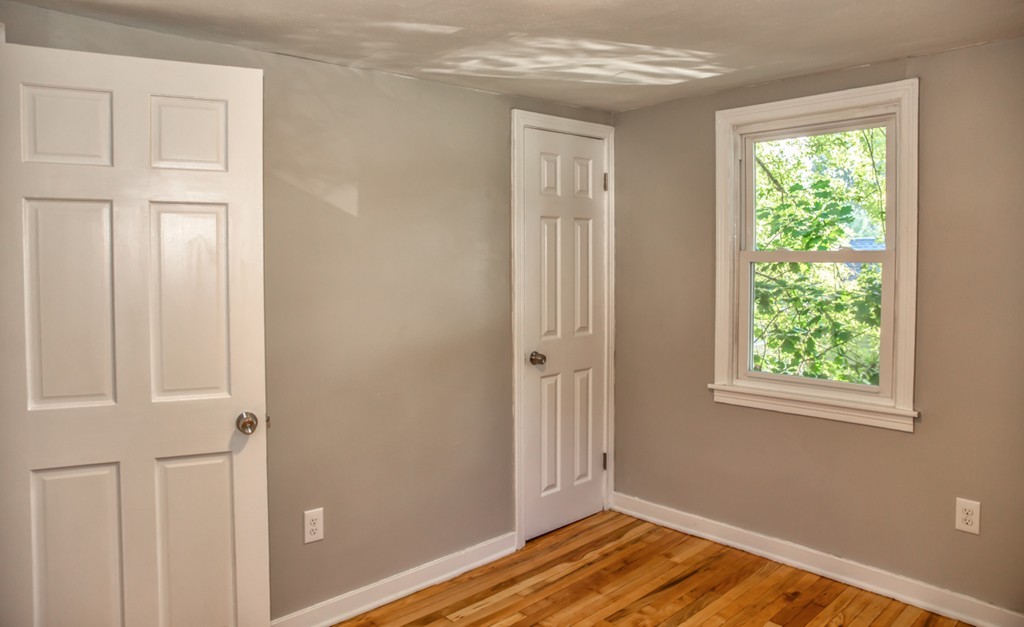 179 Corona Street Springfield, MA 01104 - Photo 20 of 29
