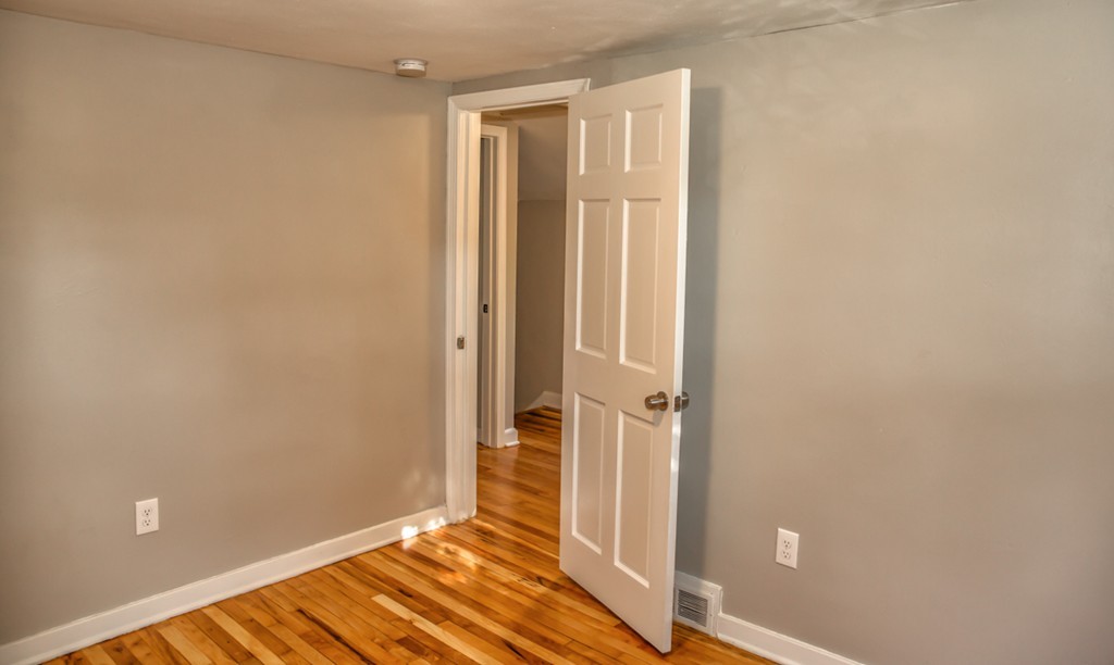 179 Corona Street Springfield, MA 01104 - Photo 21 of 29