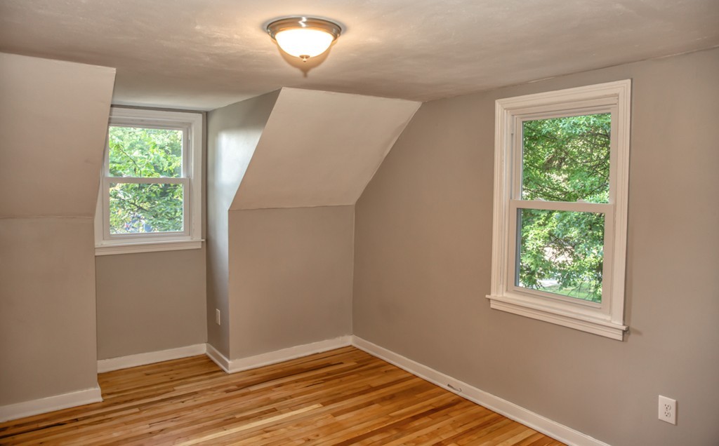 179 Corona Street Springfield, MA 01104 - Photo 22 of 29