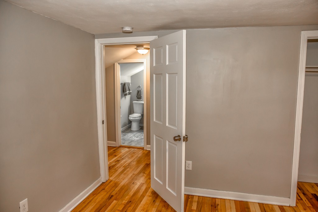 179 Corona Street Springfield, MA 01104 - Photo 24 of 29