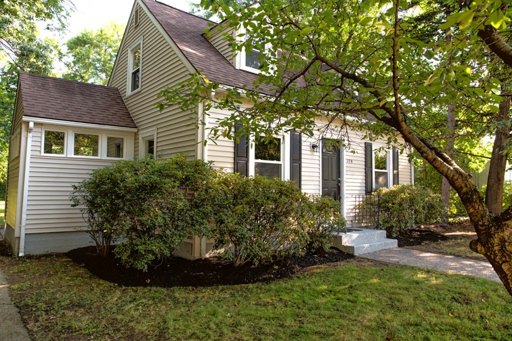 179 Corona Street Springfield, MA 01104 - Photo 27 of 29