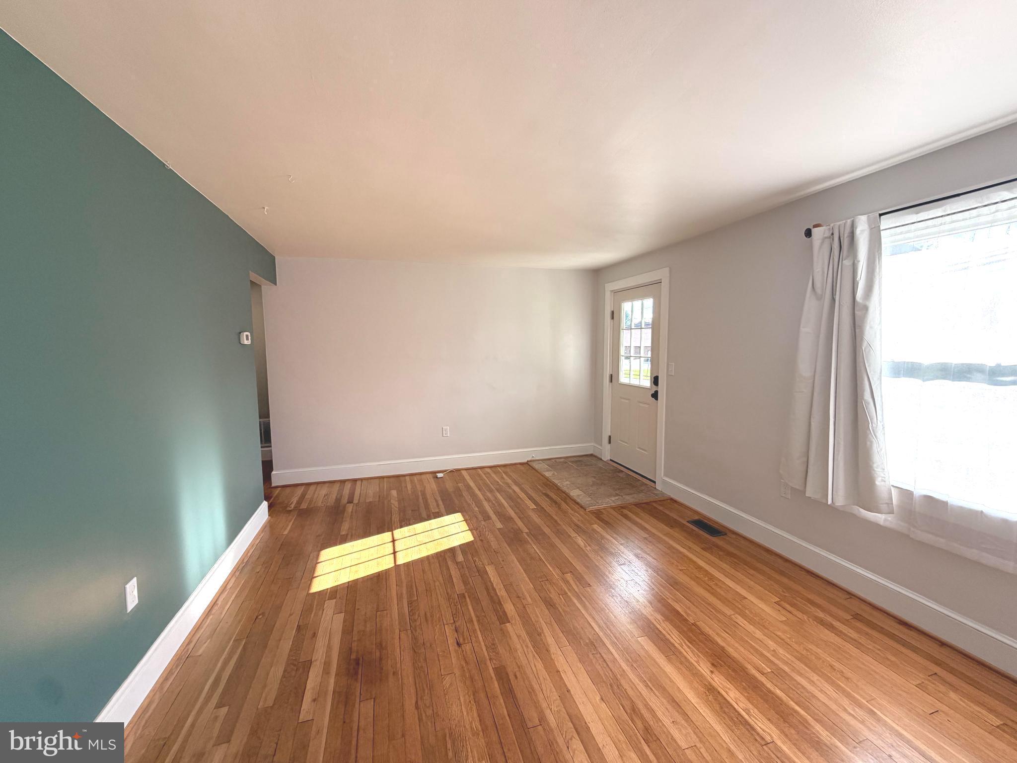 829 Old Rixeyville Road Culpeper, VA 22701 - Photo 5 of 26 Gallery Image 5