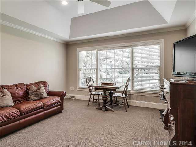 2228 Sedley Road Charlotte, NC 28211 - Photo 9 of 16 Gallery Image 9