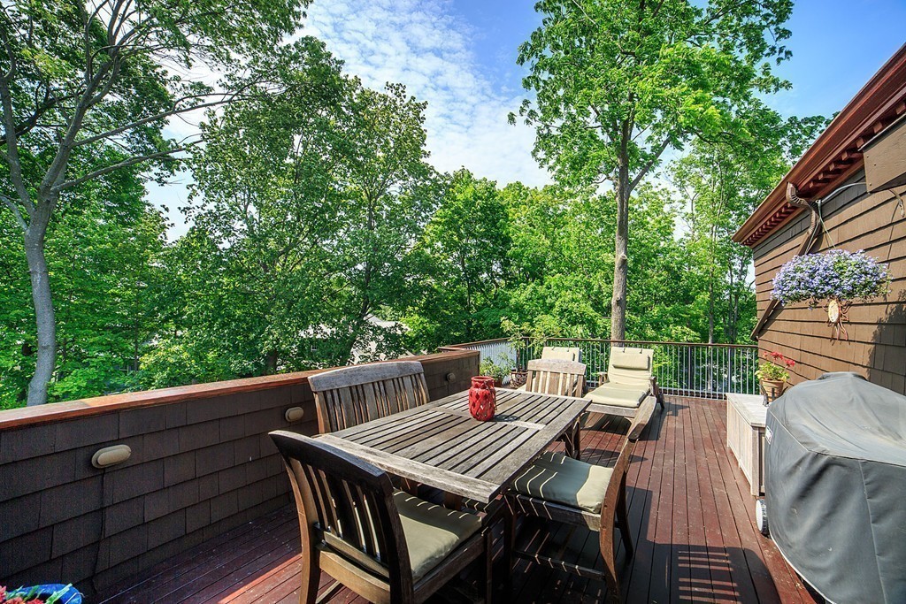 31 Winthrop Road, Unit 31 Brookline, MA 02445 - Photo 13 of 14 Gallery Image 13