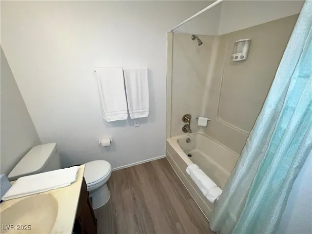 $1,550 | 4650 Koval Lane, Unit 14C, Las Vegas, NV 89109