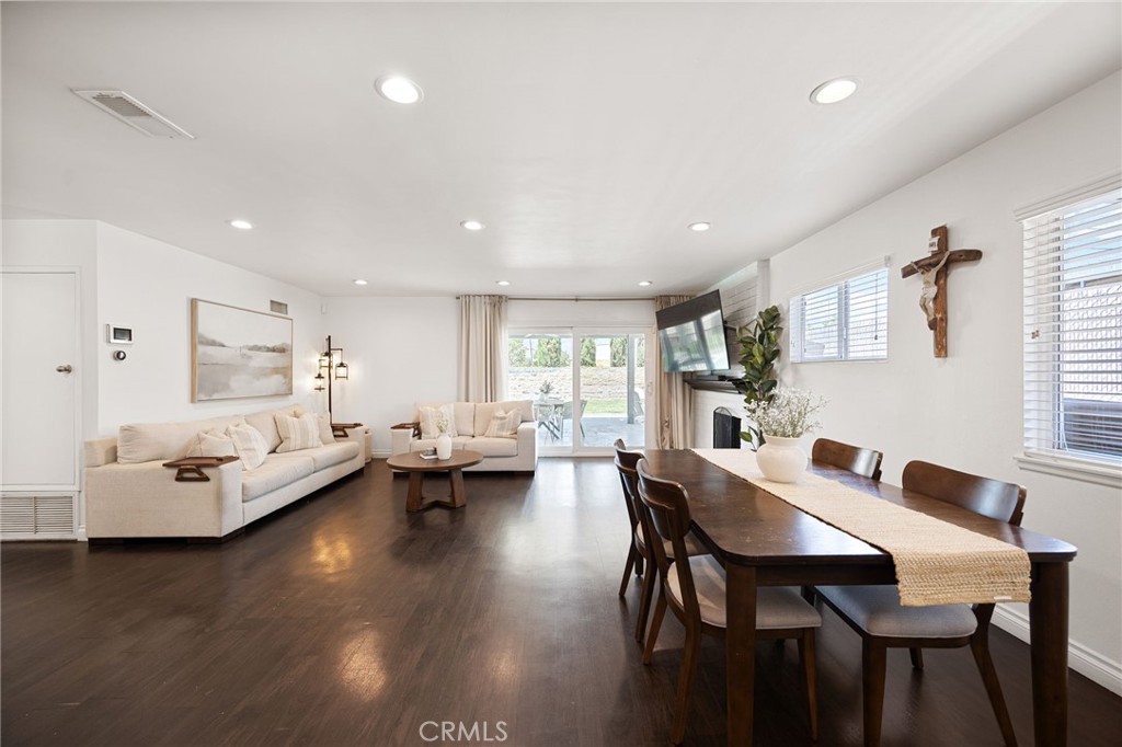 6867 Morningside Avenue Riverside, CA 92504 - Photo 4 of 38