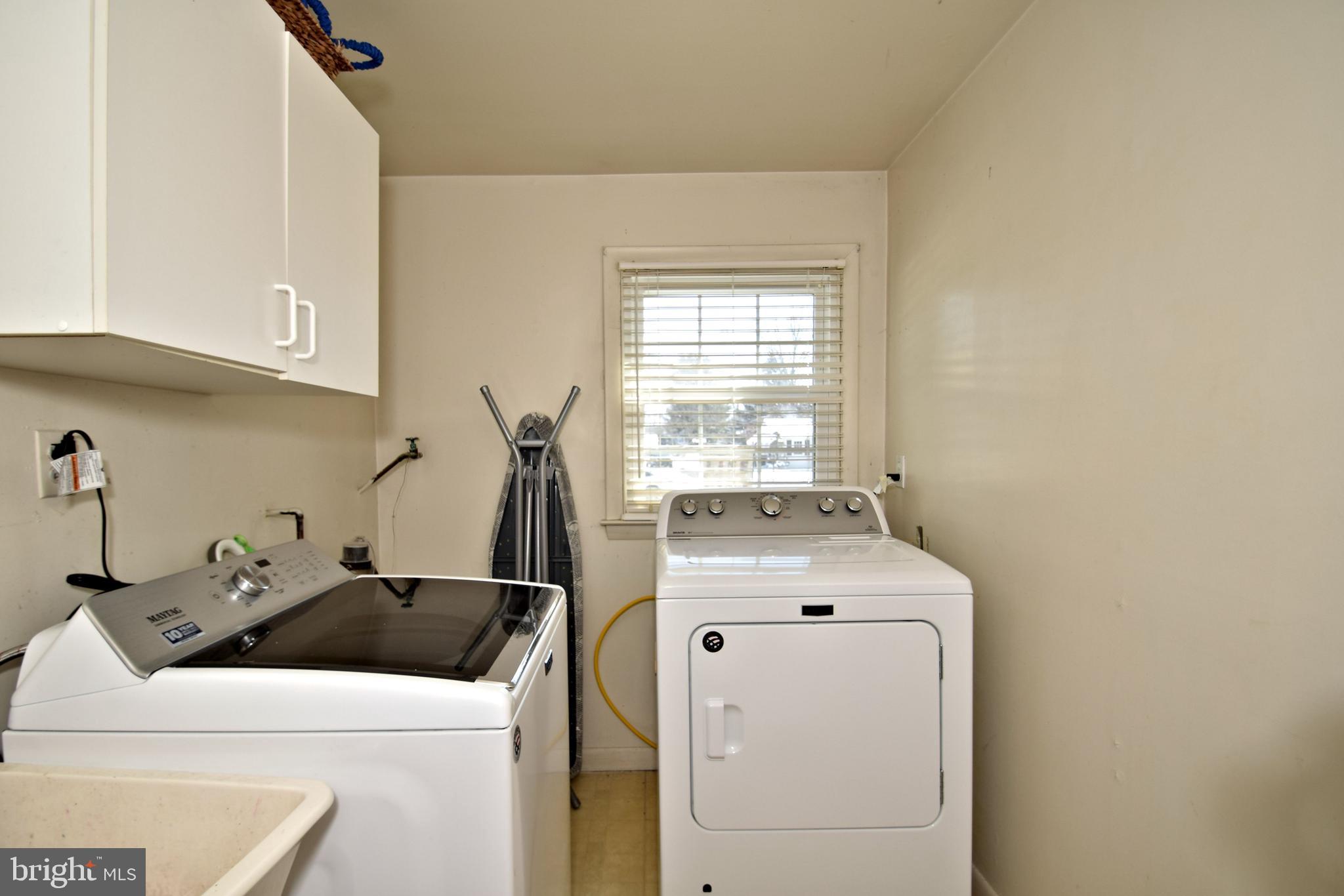 1652 Pembrook Road Ambler, PA 19002 - Photo 22 of 29 Laundry/Mud Room
