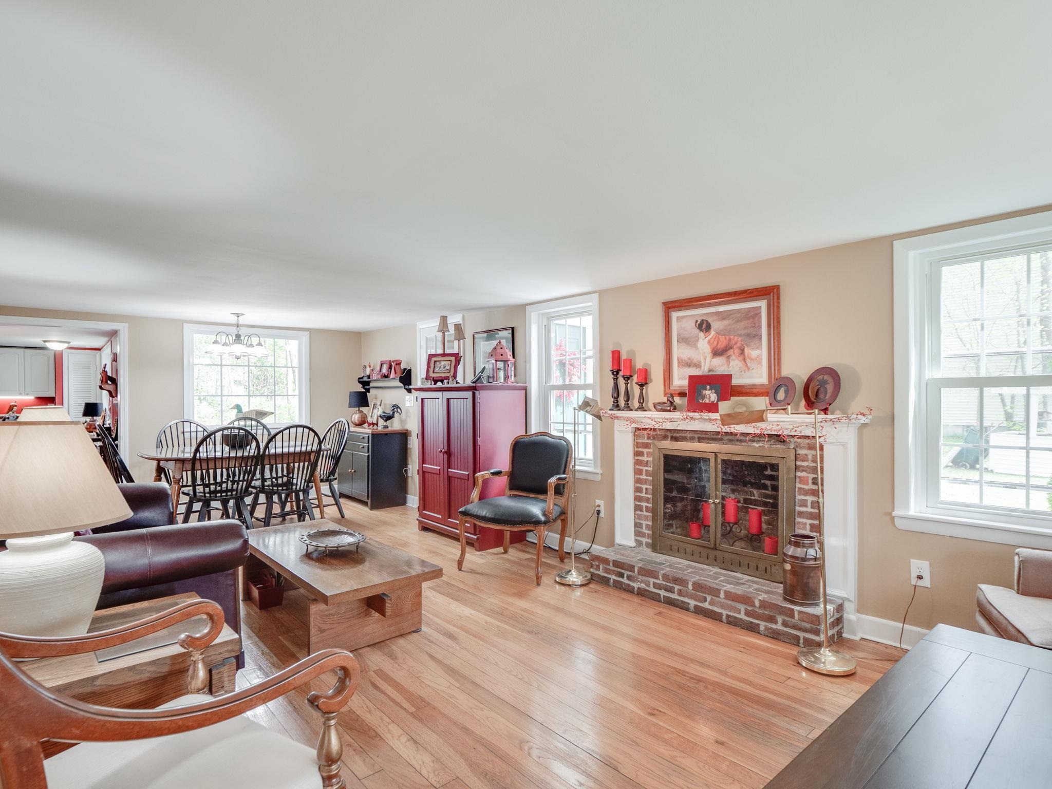204 East Dunstable Road Nashua, NH 03062 - Photo 13 of 32