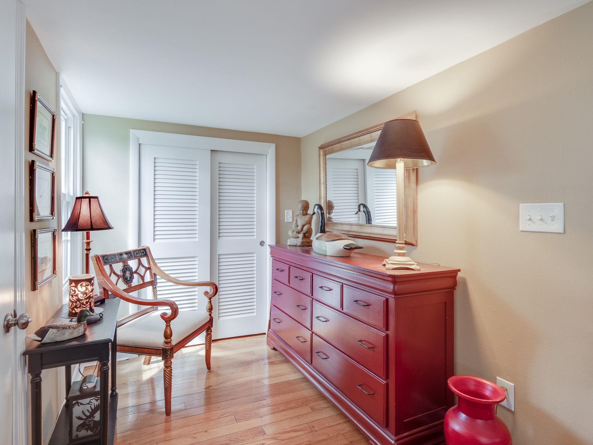 204 East Dunstable Road Nashua, NH 03062 - Photo 19 of 32