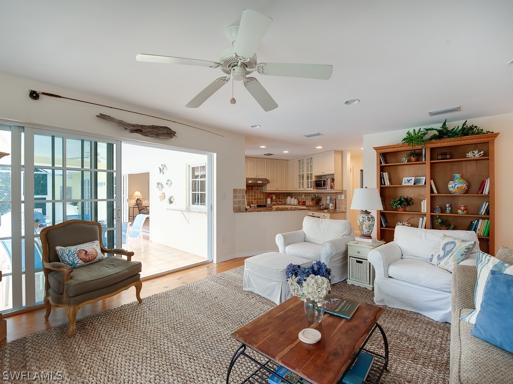 928 Beach Road Sanibel, FL 33957 - Photo 13 of 35 Gallery Image 13