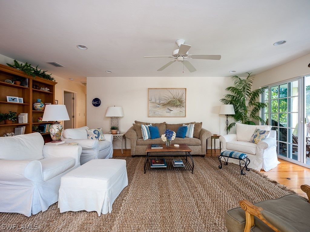 928 Beach Road Sanibel, FL 33957 - Photo 15 of 35 Gallery Image 15