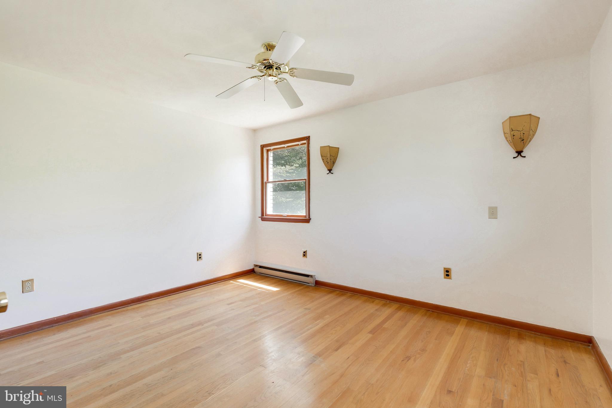 2806 Murkle Road Westminster, MD 21158 - Photo 20 of 43 Bedroom 1