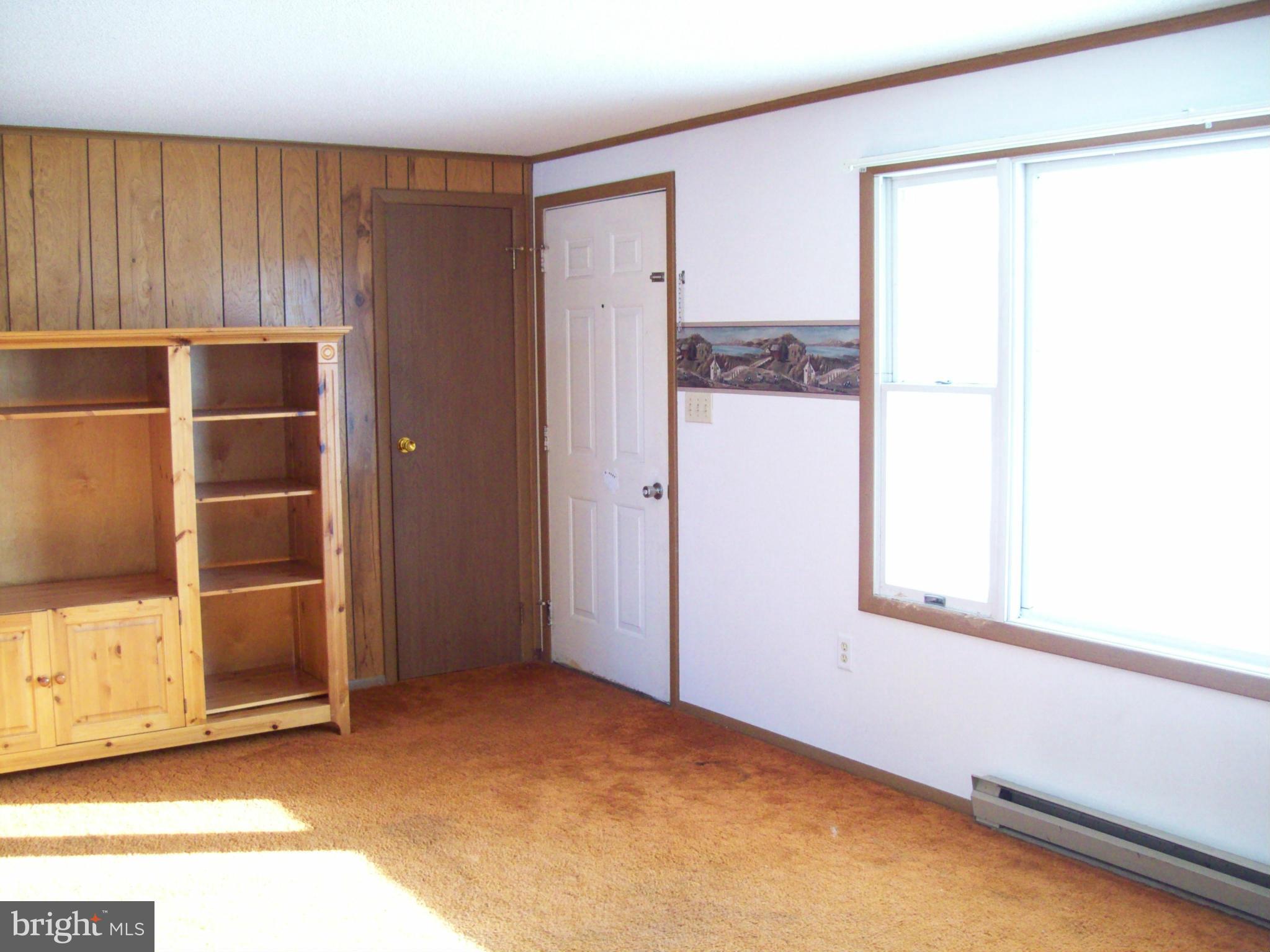 1575 Salem Road Chambersburg, PA 17201 - Photo 5 of 17 Living Room
