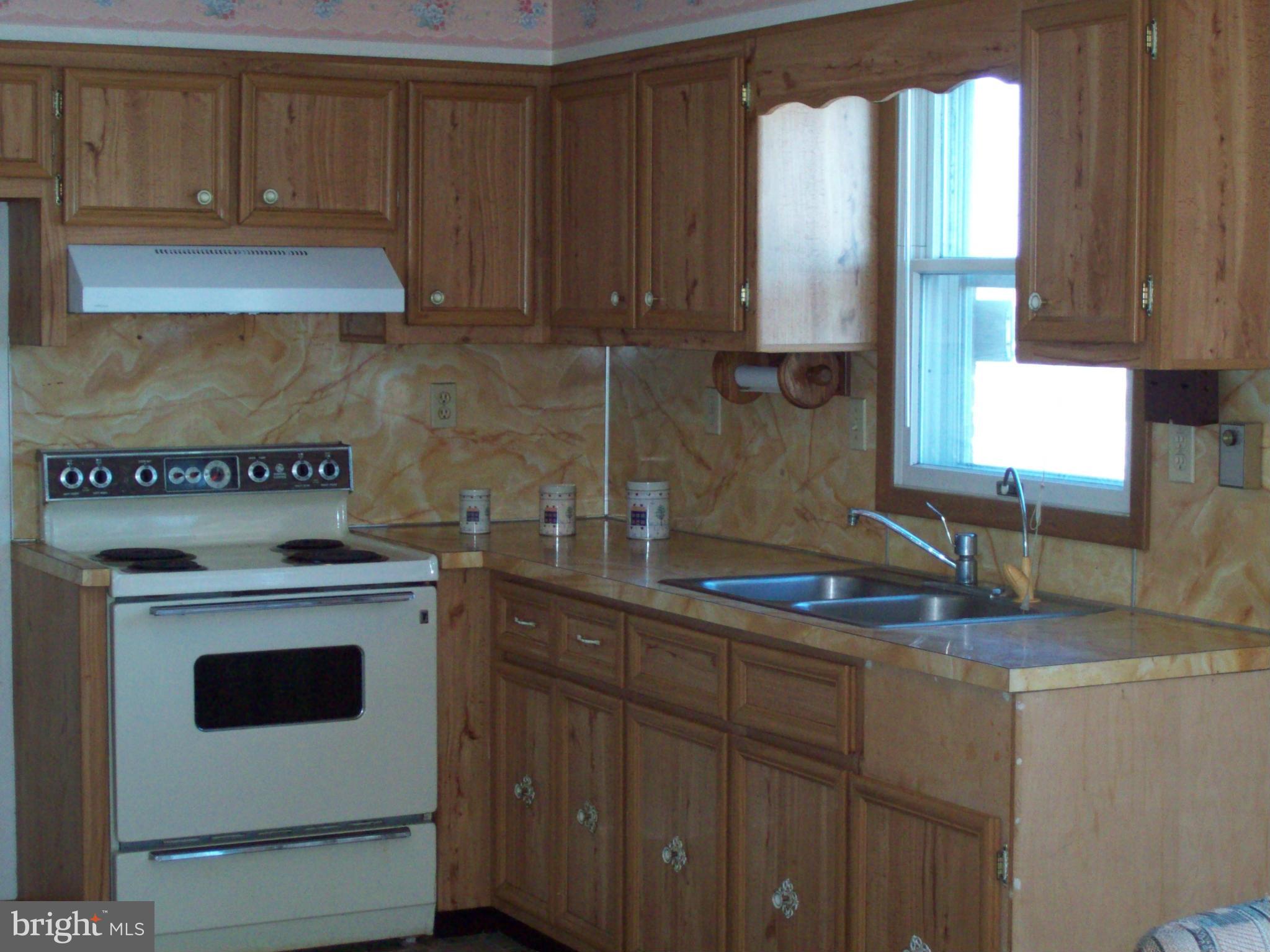 1575 Salem Road Chambersburg, PA 17201 - Photo 8 of 17 Kitchen