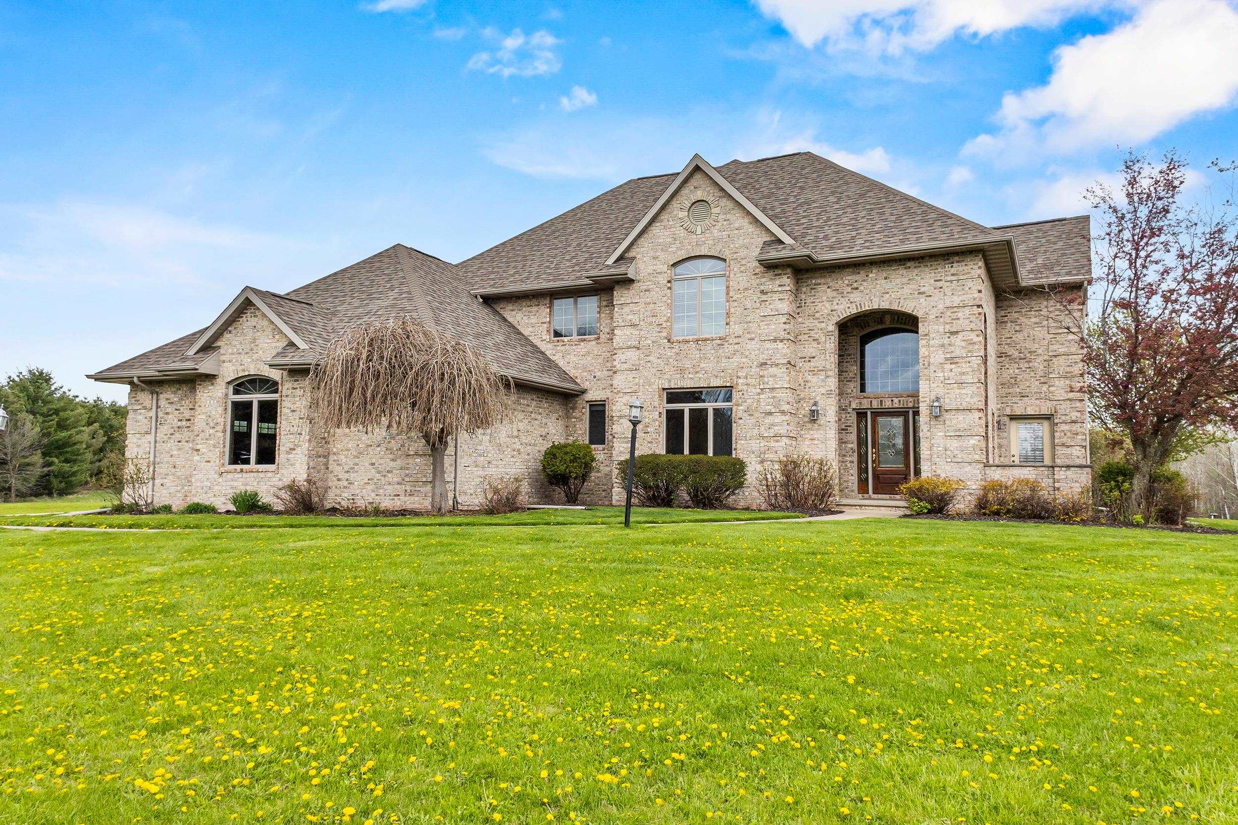 W7828 Hillview Road Hortonville, WI 54944 - Photo 1 of 66