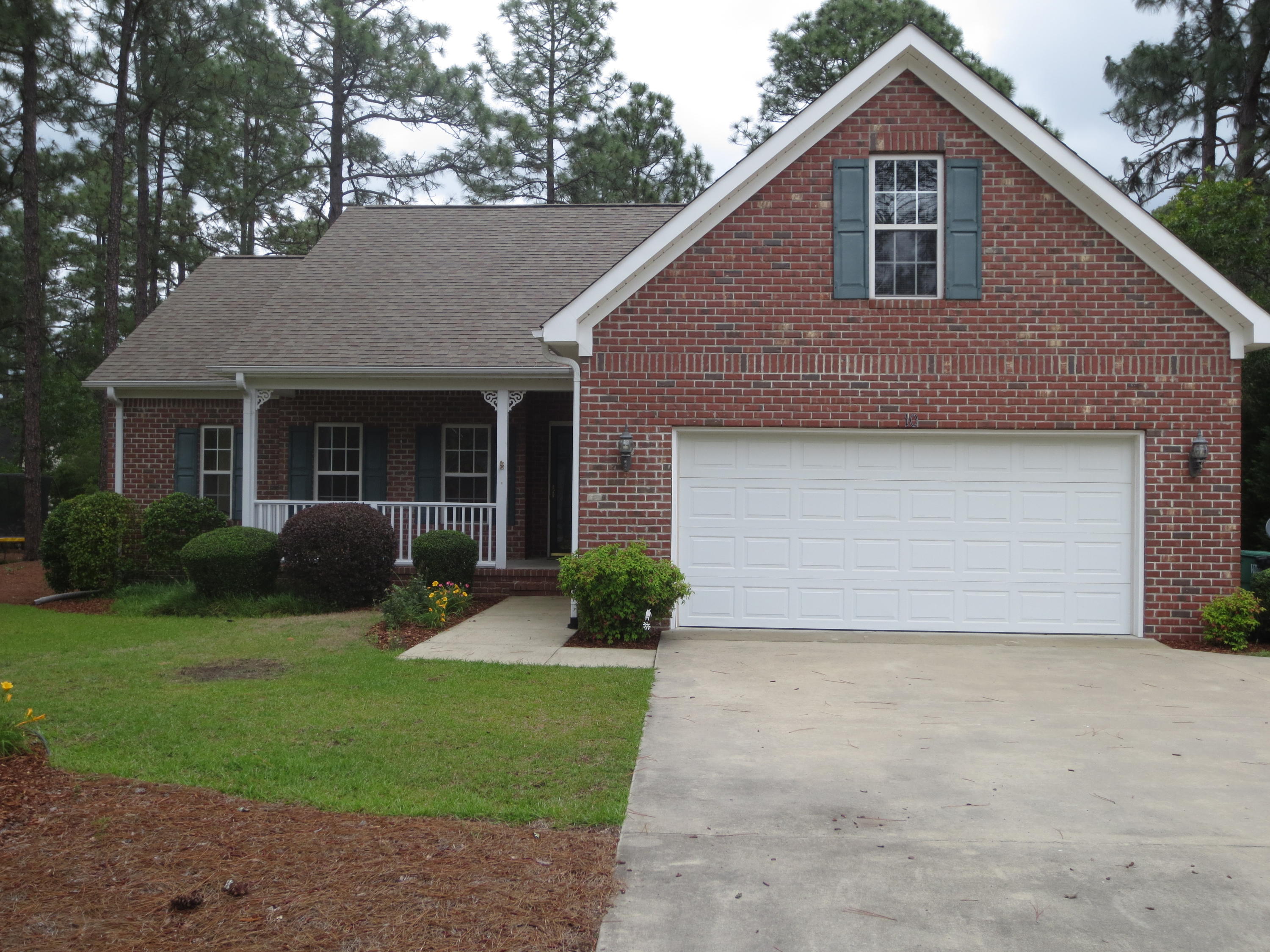 10 Sawmill Road West Pinehurst, NC 28374 - Photo 1 of 22 front
