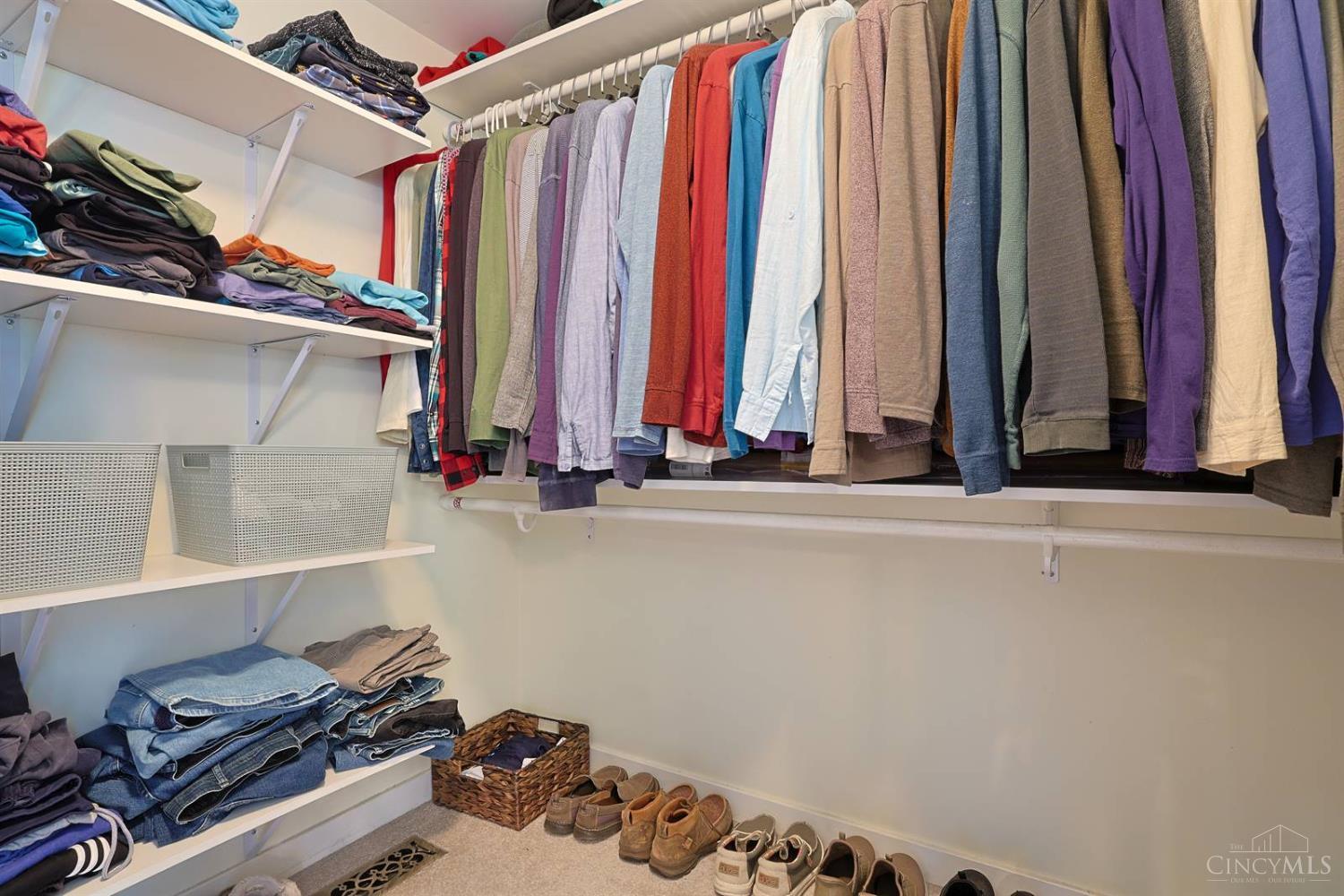 723 Nunner Road Maineville, OH 45039 - Photo 35 of 98 Walk-in closet