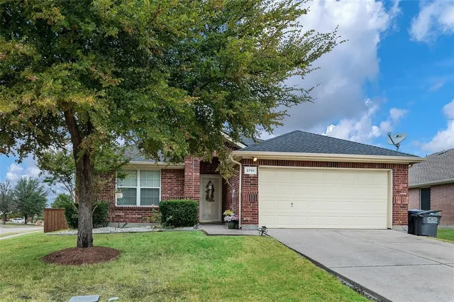 $2,300 | 2701 Evening Mist Drive, Little Elm, TX 75068