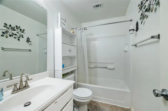 $2,300 | 2701 Evening Mist Drive, Little Elm, TX 75068