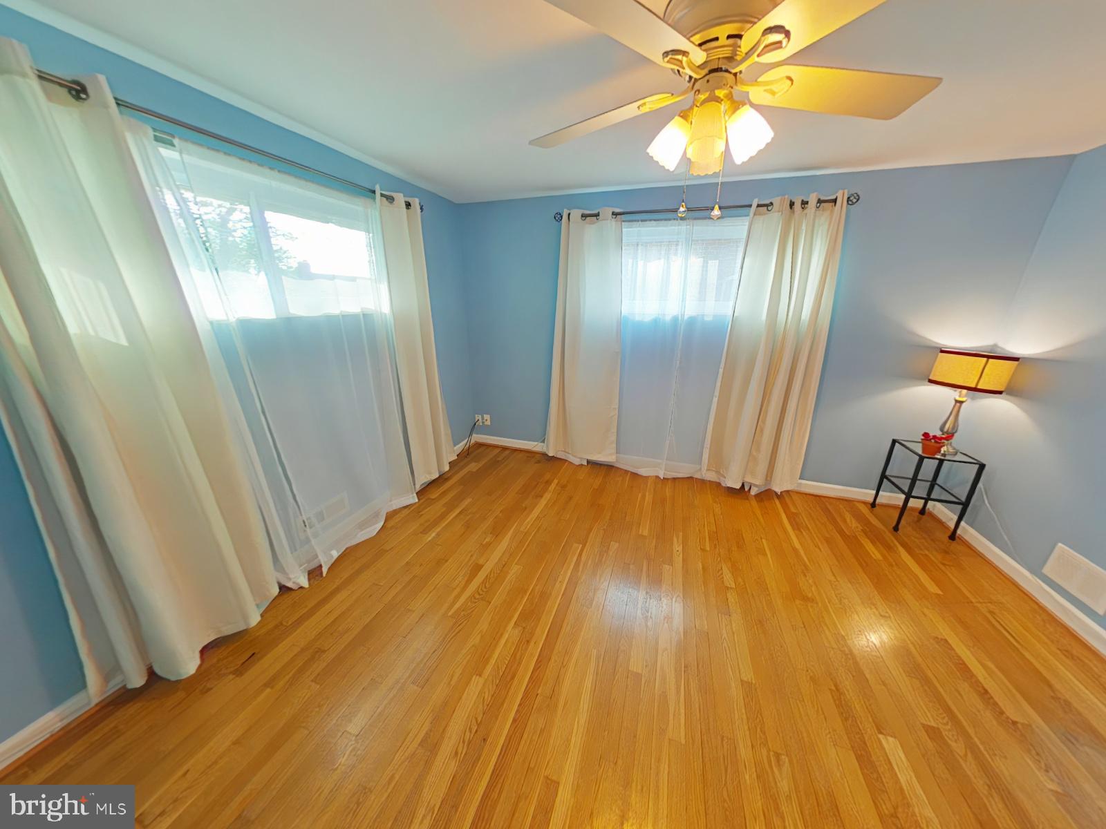 12807 Crisfield Road Silver Spring, MD 20906 - Photo 7 of 30 Bright and airy blue room with charm.