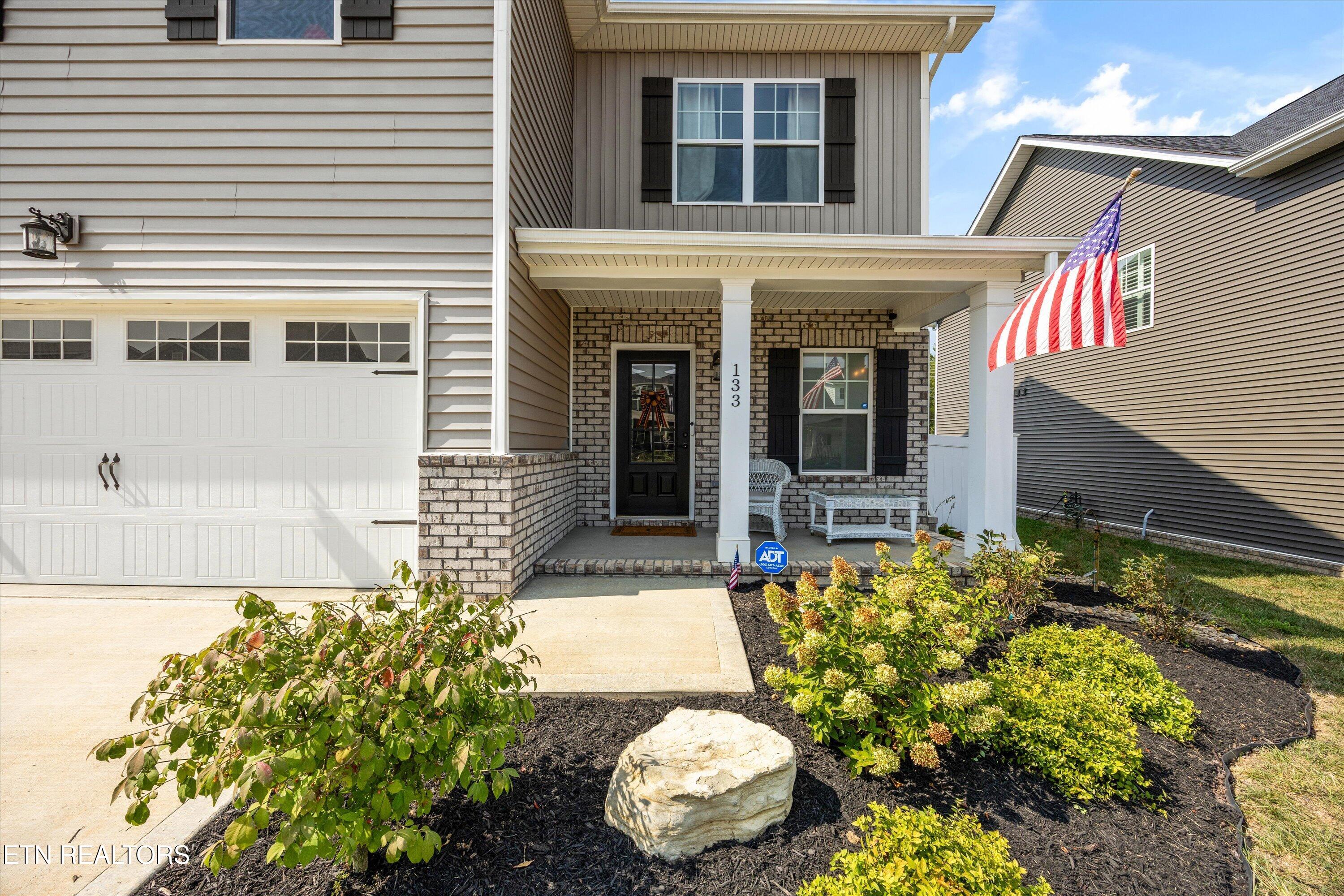 133 Songberry Street Oak Ridge, TN 37830 - Photo 13 of 37 Landcaping