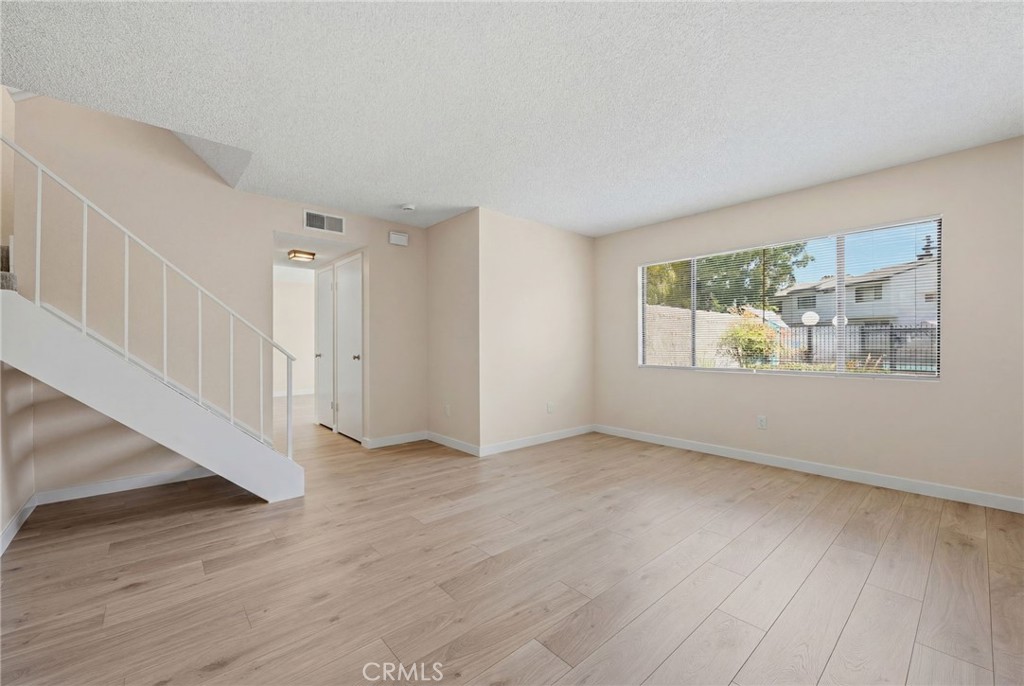 406 North Vía Roma Anaheim, CA 92806 - Photo 4 of 13