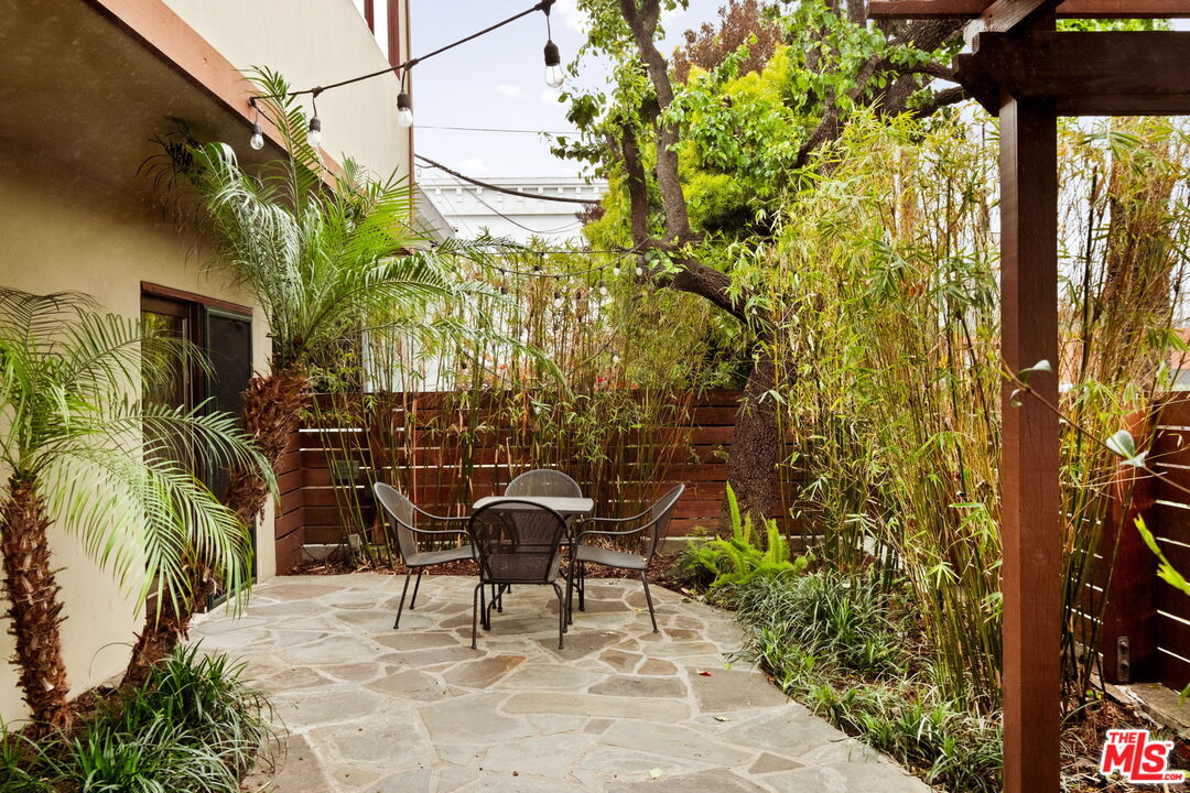 2325 Abbot Kinney Boulevard Venice, CA 90291 - Photo 26 of 32 a view of a chairs and table in the patio