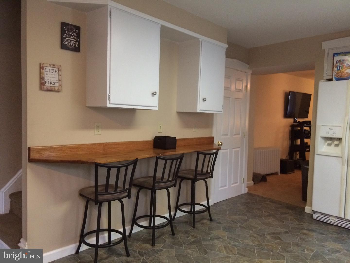 2760 Kutztown Road Reading, PA 19605 - Photo 4 of 25