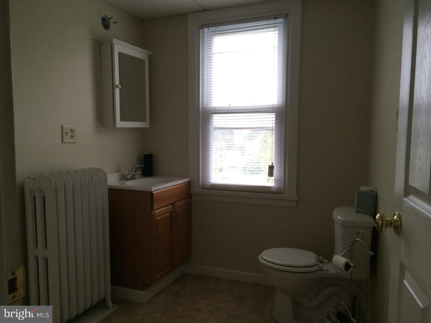2760 Kutztown Road Reading, PA 19605 - Photo 5 of 25