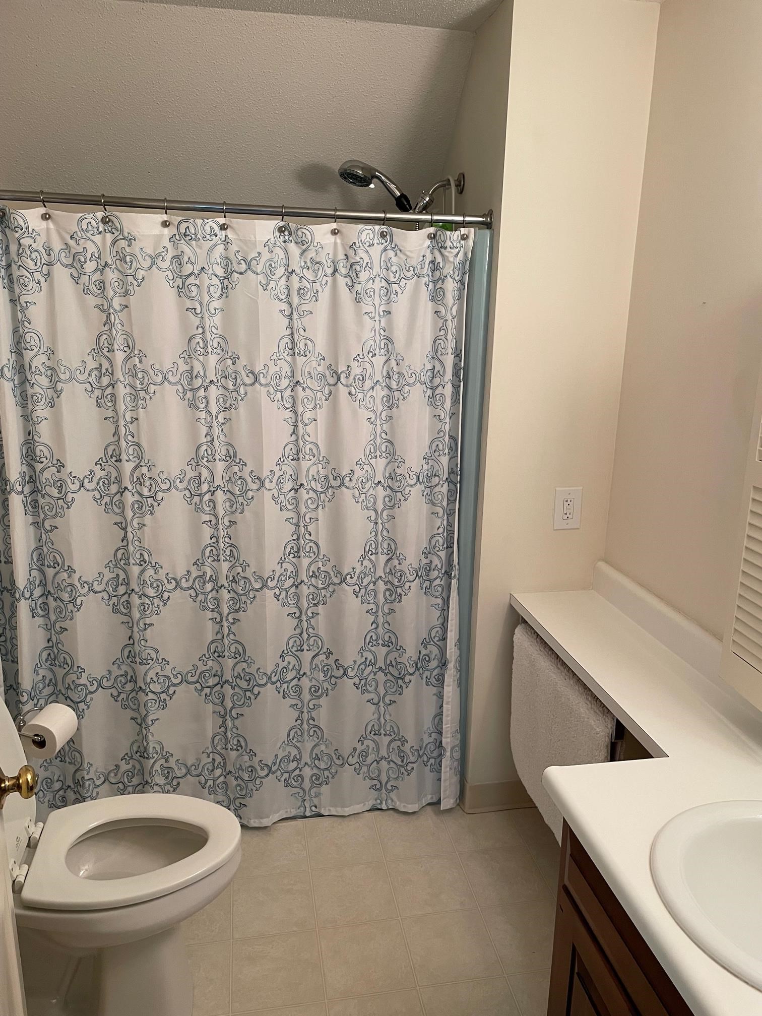 807 Murphys Road, Unit 5B Hartford, VT 05059 - Photo 17 of 25 Gallery Image 17