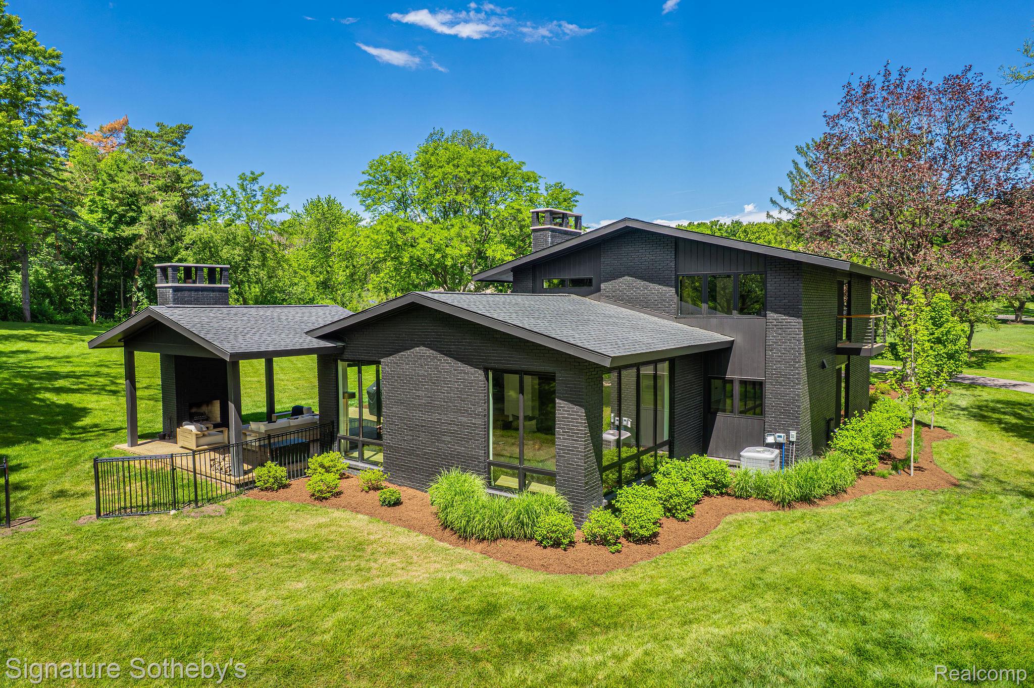 4340 Charing Cross Road Bloomfield Hills, MI 48304 - Photo 32 of 33 4340CharingCrossRd-4.jpg