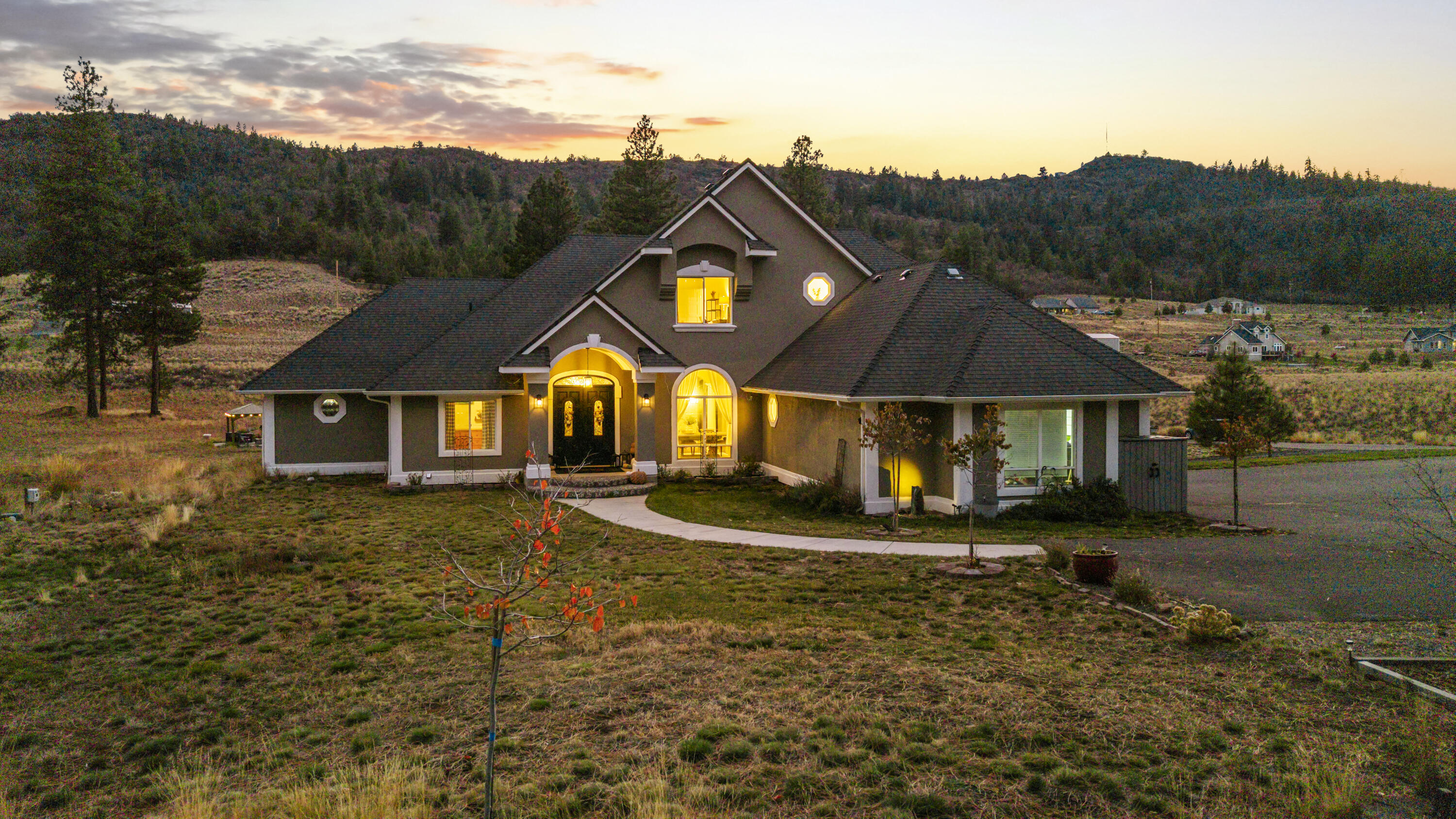 3808 Old Fort Road Klamath Falls, OR 97601 - Photo 104 of 120 IMG_3727