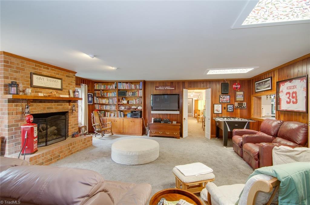 1311 Robinhood Road High Point, NC 27262 - Photo 19 of 27 Gallery Image 19