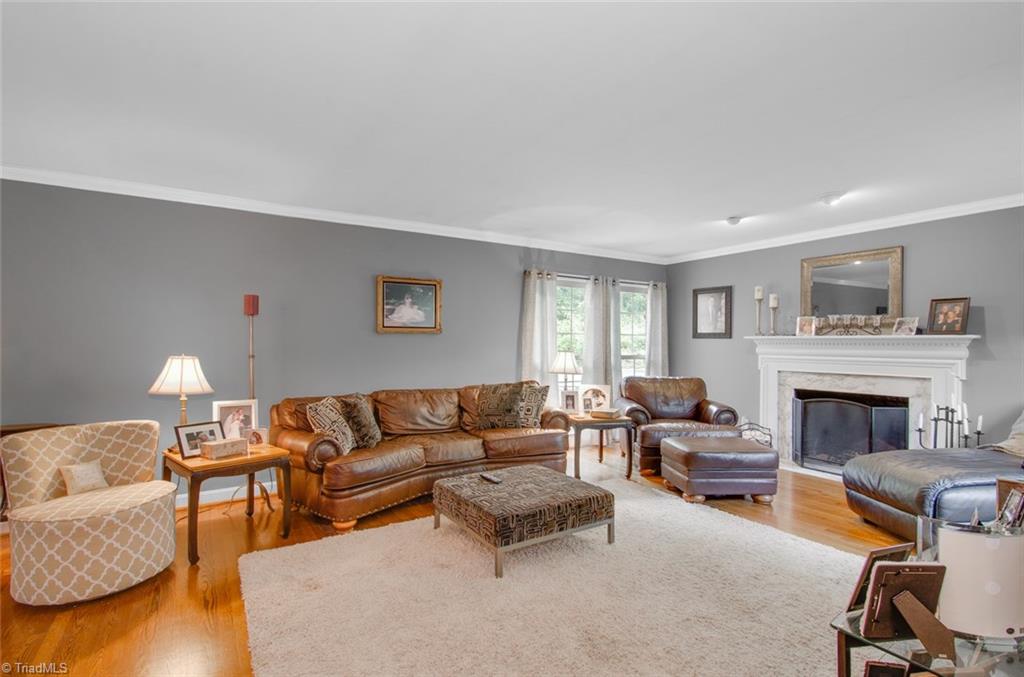 1311 Robinhood Road High Point, NC 27262 - Photo 3 of 27 Gallery Image 3