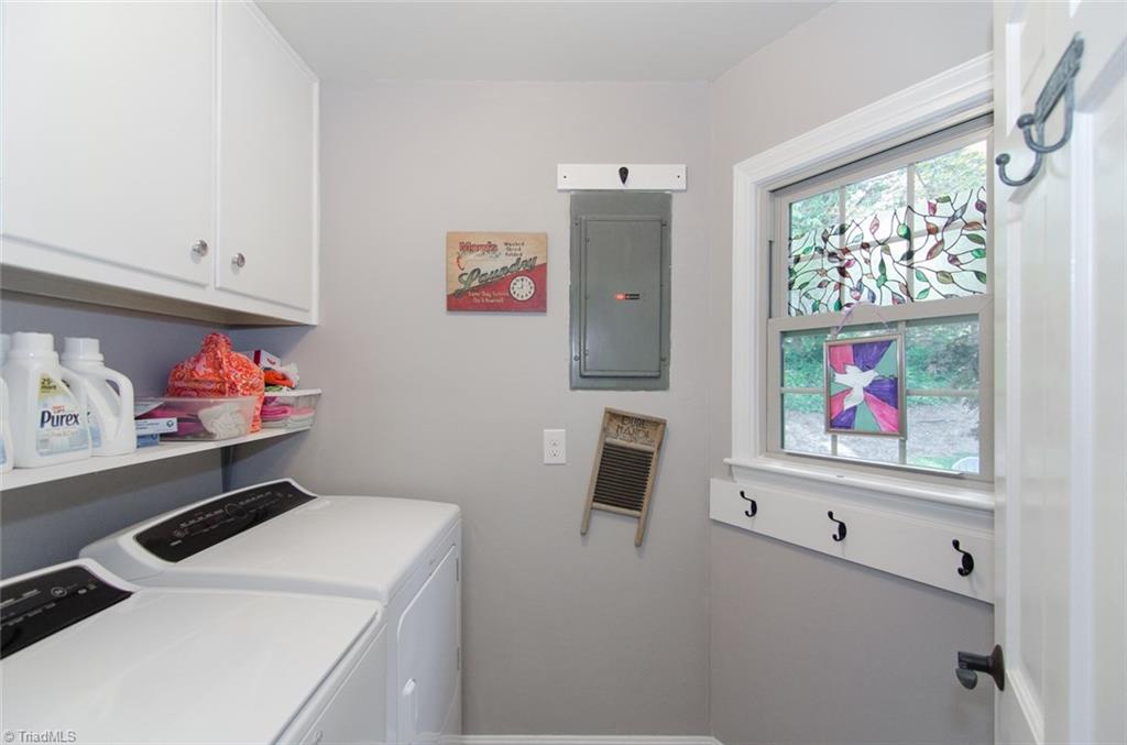 1311 Robinhood Road High Point, NC 27262 - Photo 21 of 27 Gallery Image 21
