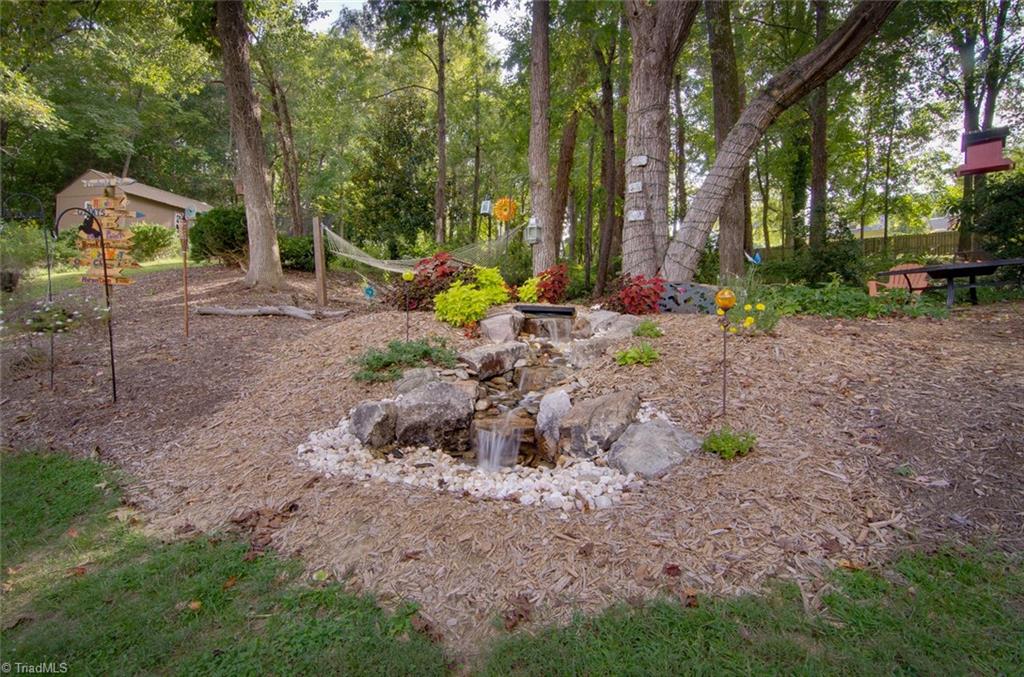 1311 Robinhood Road High Point, NC 27262 - Photo 25 of 27 Gallery Image 25