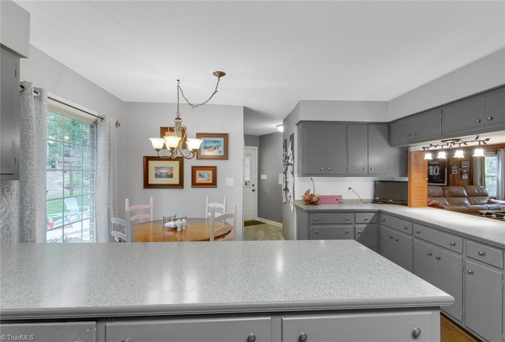 1311 Robinhood Road High Point, NC 27262 - Photo 7 of 27 Gallery Image 7