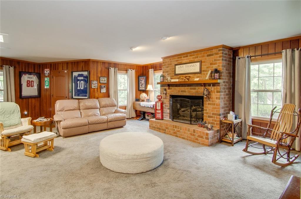 1311 Robinhood Road High Point, NC 27262 - Photo 8 of 27 Gallery Image 8