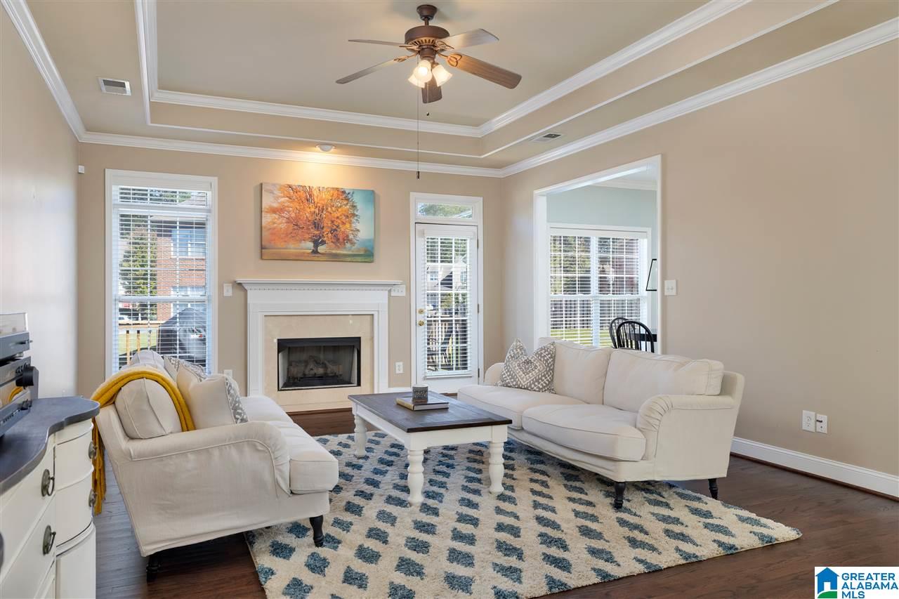 1115 Oak Grove Road Birmingham, AL 35209 - Photo 3 of 32