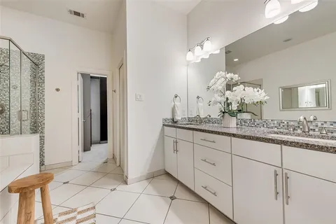 $484,000 | 3200 Ross Avenue, Unit 28, Dallas, TX 75204
