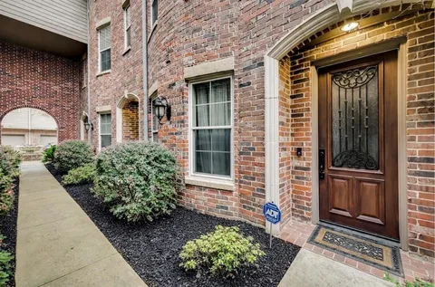 $484,000 | 3200 Ross Avenue, Unit 28, Dallas, TX 75204