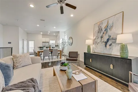 $484,000 | 3200 Ross Avenue, Unit 28, Dallas, TX 75204