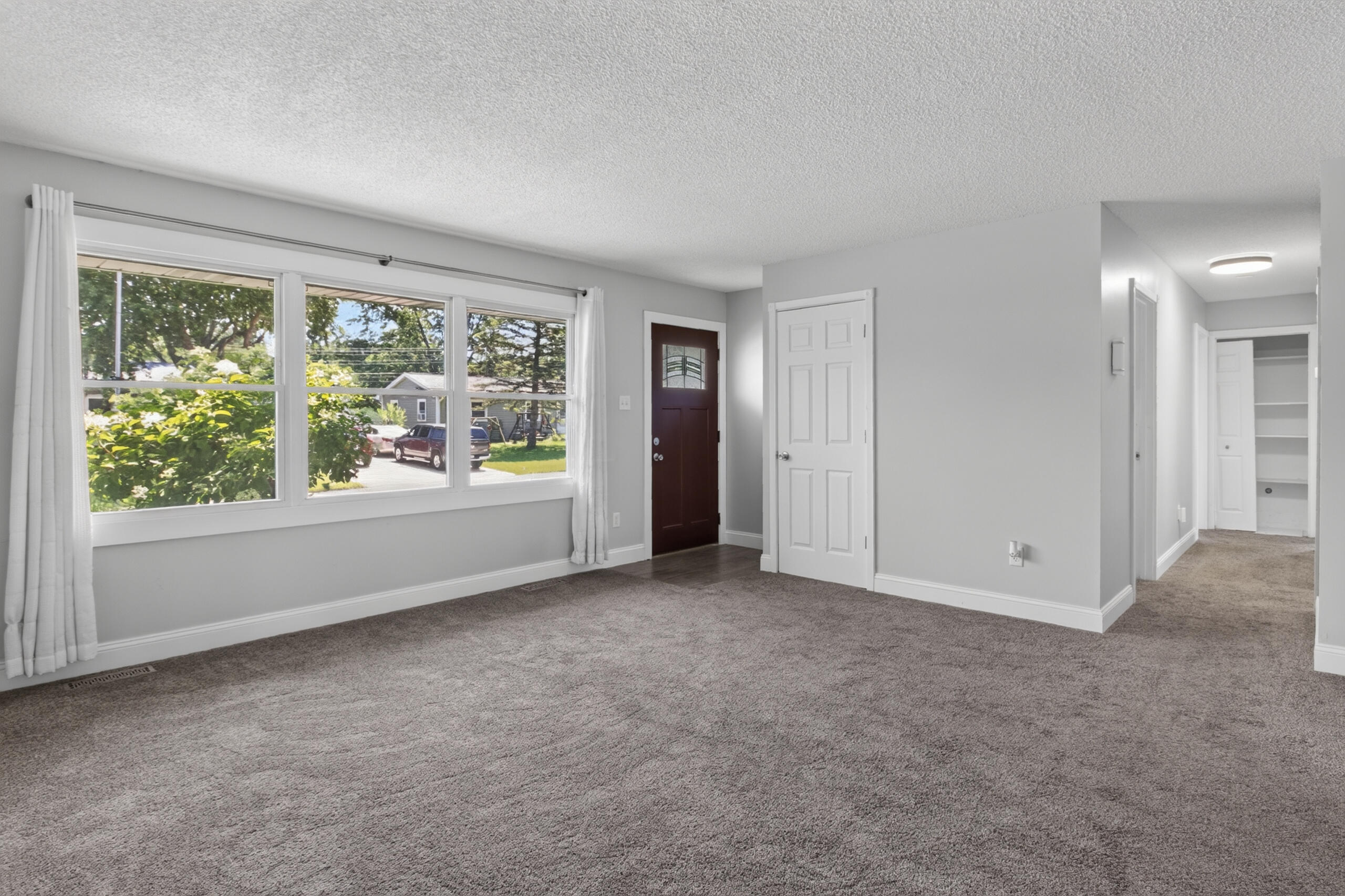 760 Acadia Road Valparaiso, IN 46385 - Photo 29 of 38 2560x1705