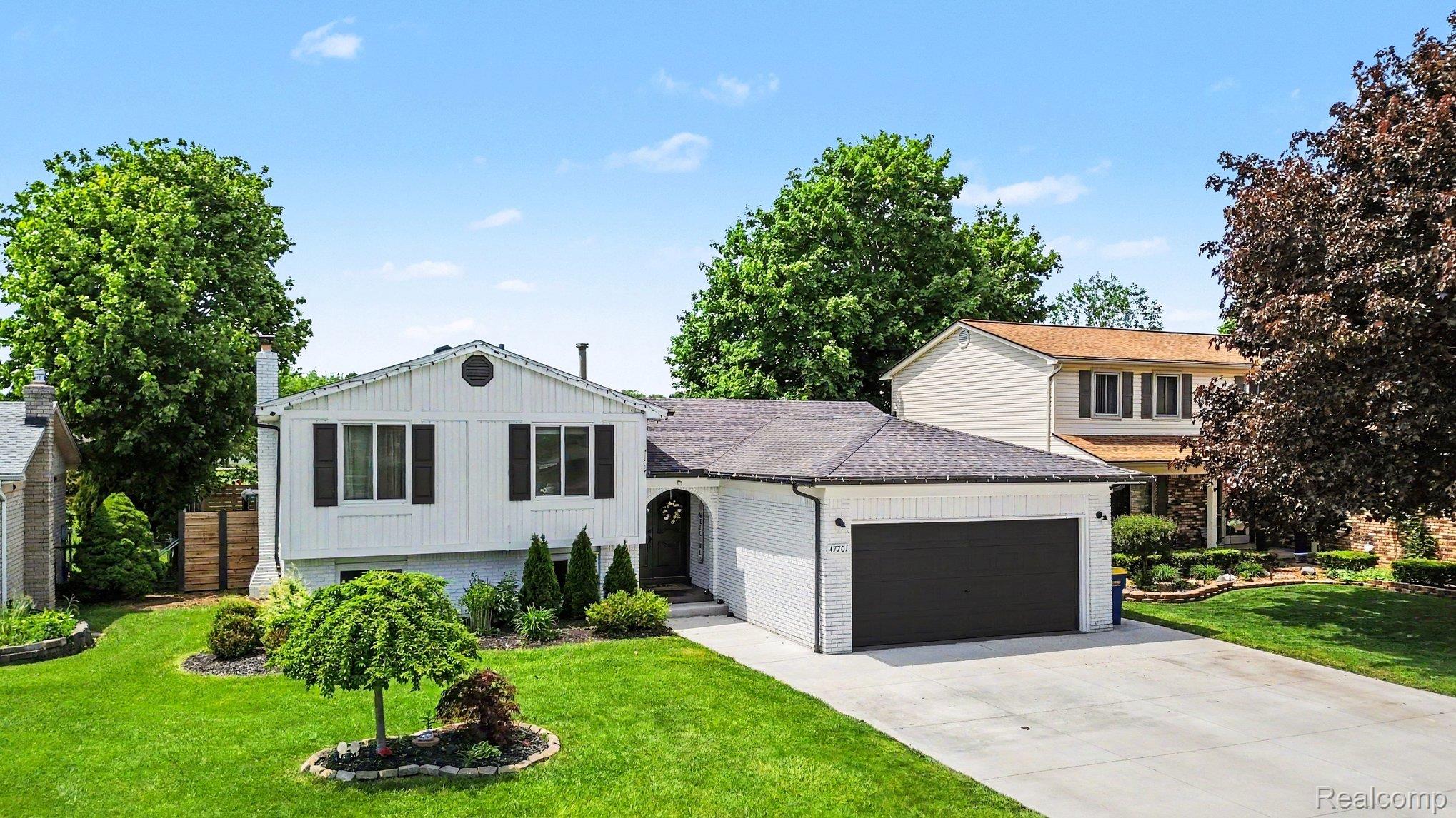 47701 Concord Road Macomb, MI 48044 - Photo 3 of 34 003_file_5096.jpg