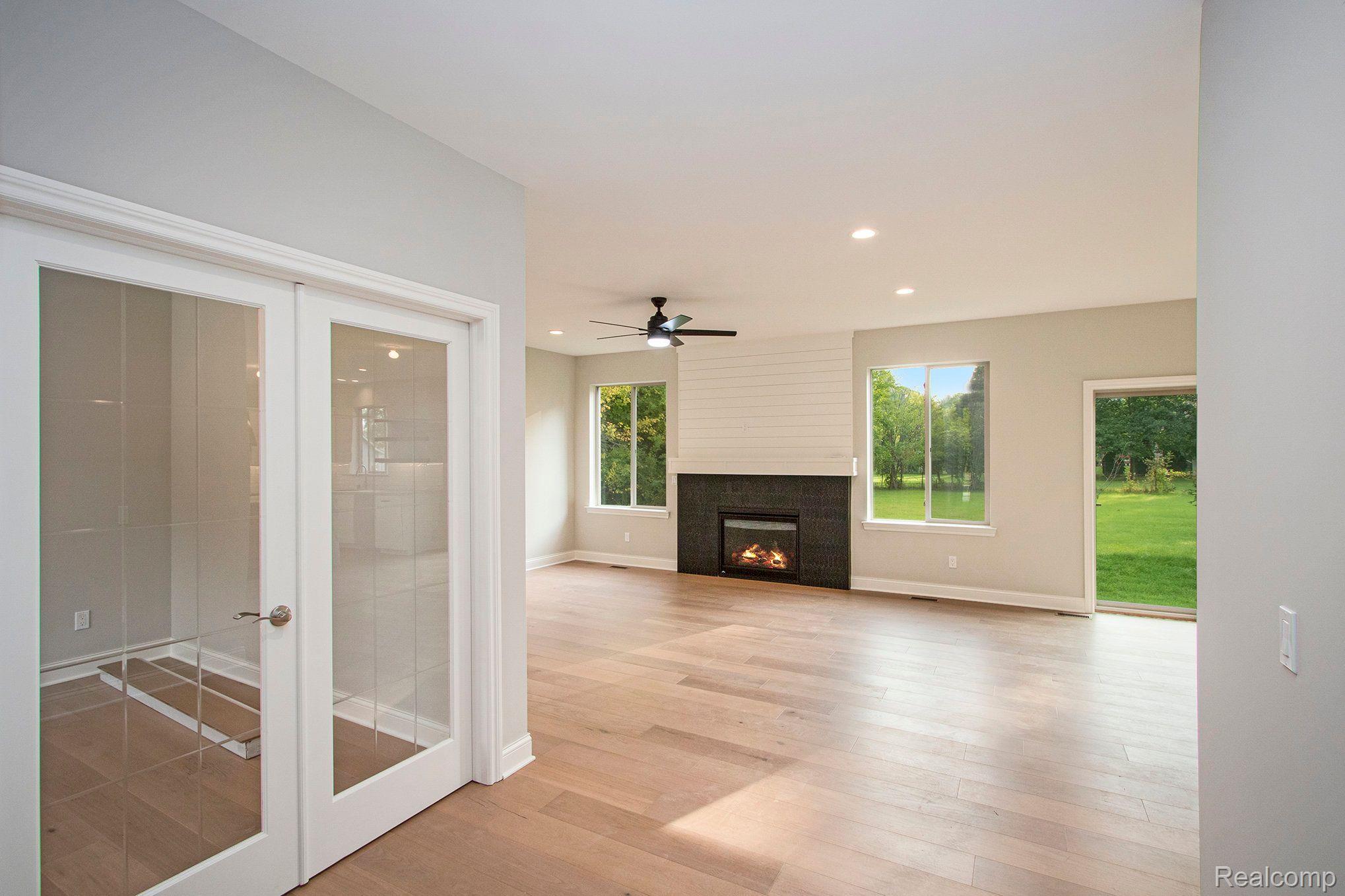 2919 Basil Drive Rochester, MI 48309 - Photo 5 of 49 Gallery Image 5