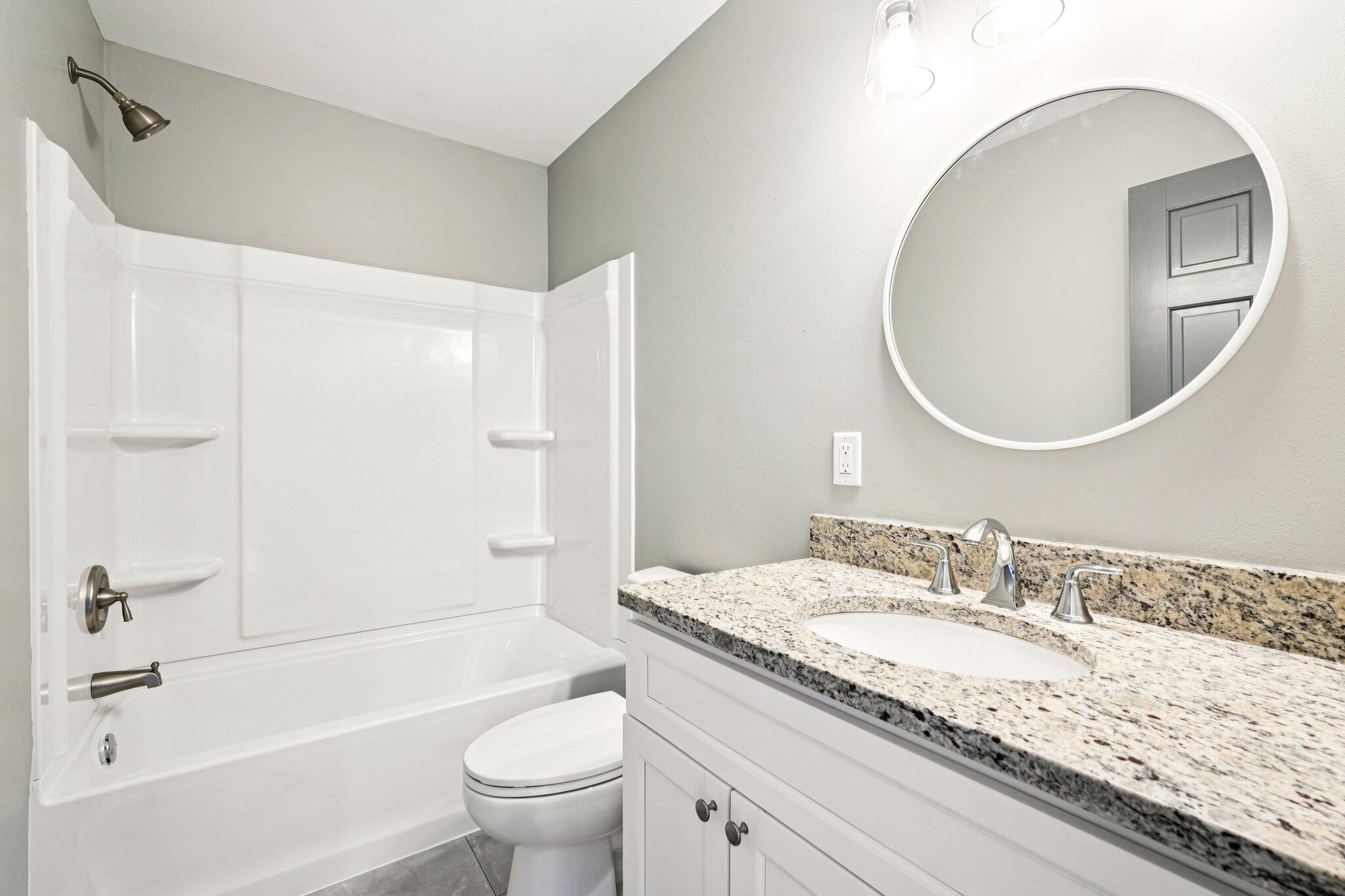 741 Summit Court West Bend, WI 53095 - Photo 21 of 29 Upper Hallway Bath