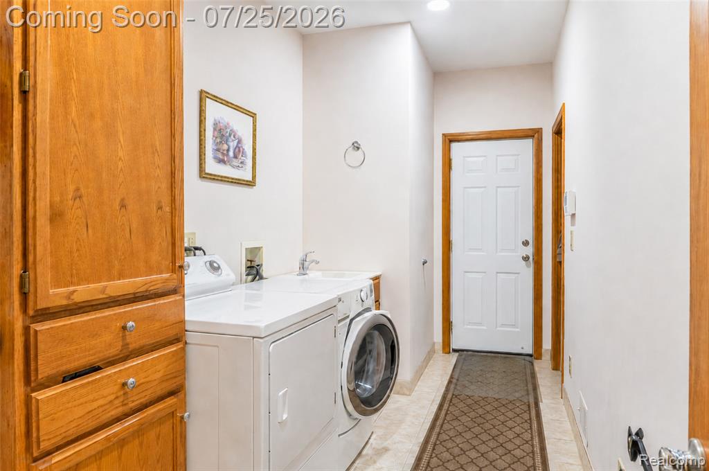 3757 Bendelow Road Rochester Hills, MI 48307 - Photo 23 of 56