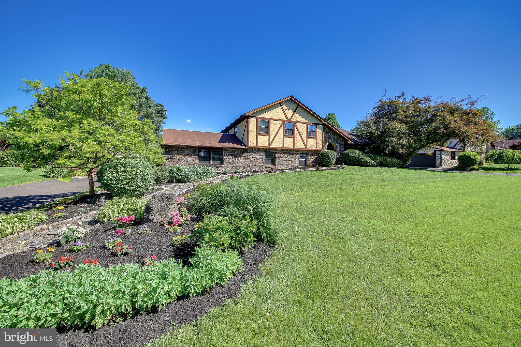 3764 Wheatsheaf Road Huntingdon Valley, PA 19006 - Photo 2 of 26 Gallery Image 2